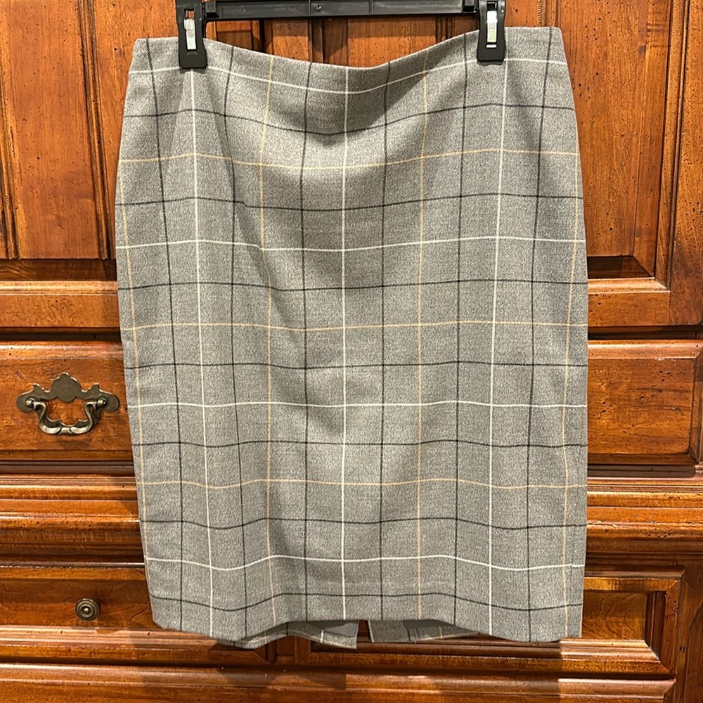 Ann Taylor Gray Plaid Pencil Skirt